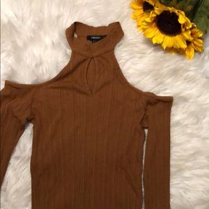 Choker neckline keyhole long sleeve top